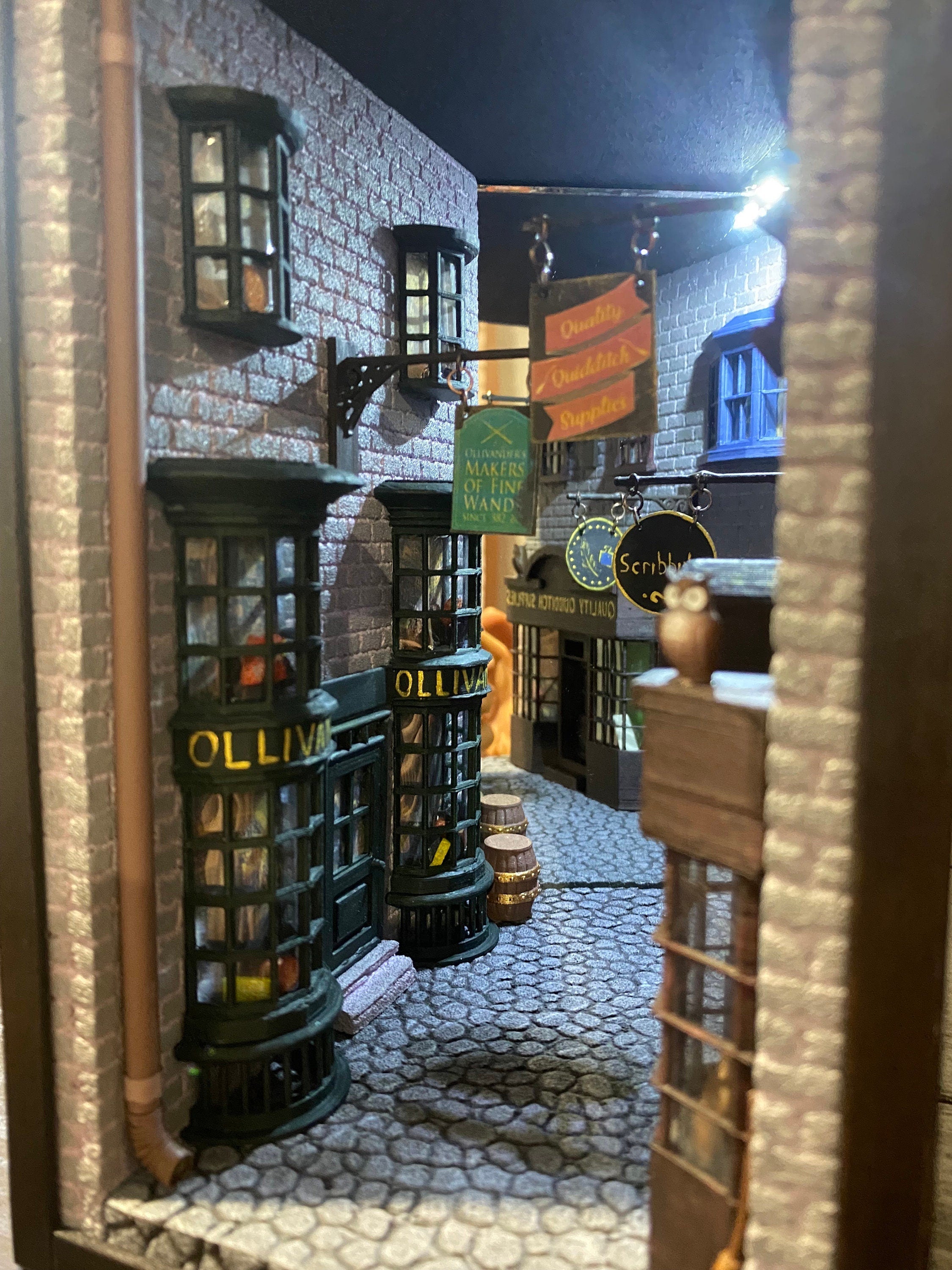 Harry.Potter Magic Alley Miniature Street Book Nook Insert
